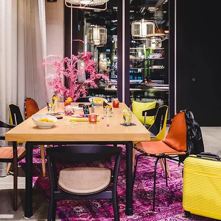 Moxy Airport Poznań