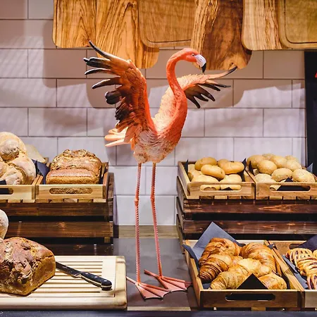 Moxy Airport Poznań