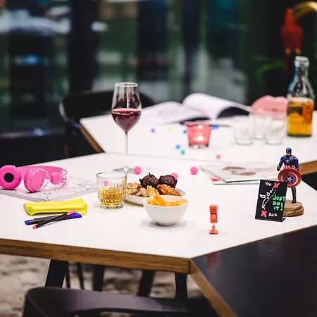 Otel Moxy Airport Poznan