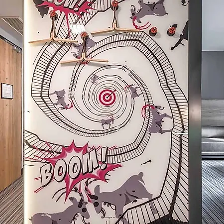 فندق Moxy Airport 3*