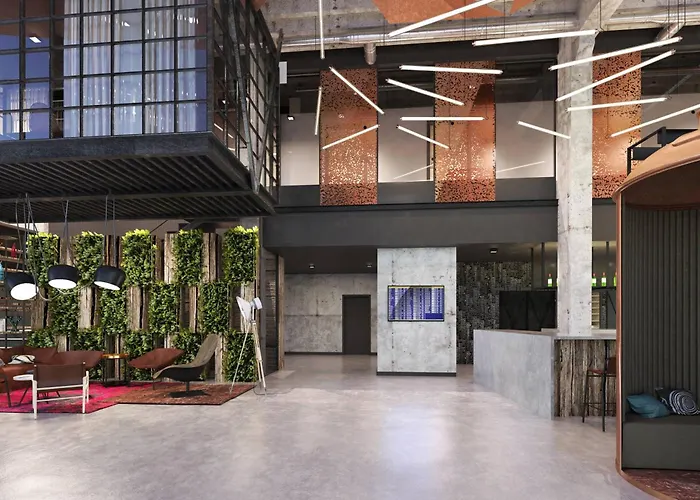 Moxy Airport Otel 3*